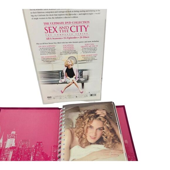 Sex and the‎ City Complete DVD Series Pink Box Set & Character Booklet - Picture 1 of 12